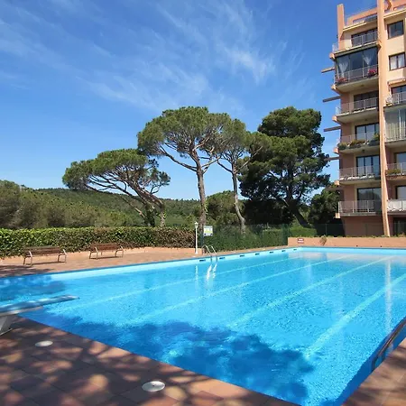 Pinos Per 4 Persones Amb Piscina Comunitaria A L'urbanitzacio Pinos * Platja d'Aro